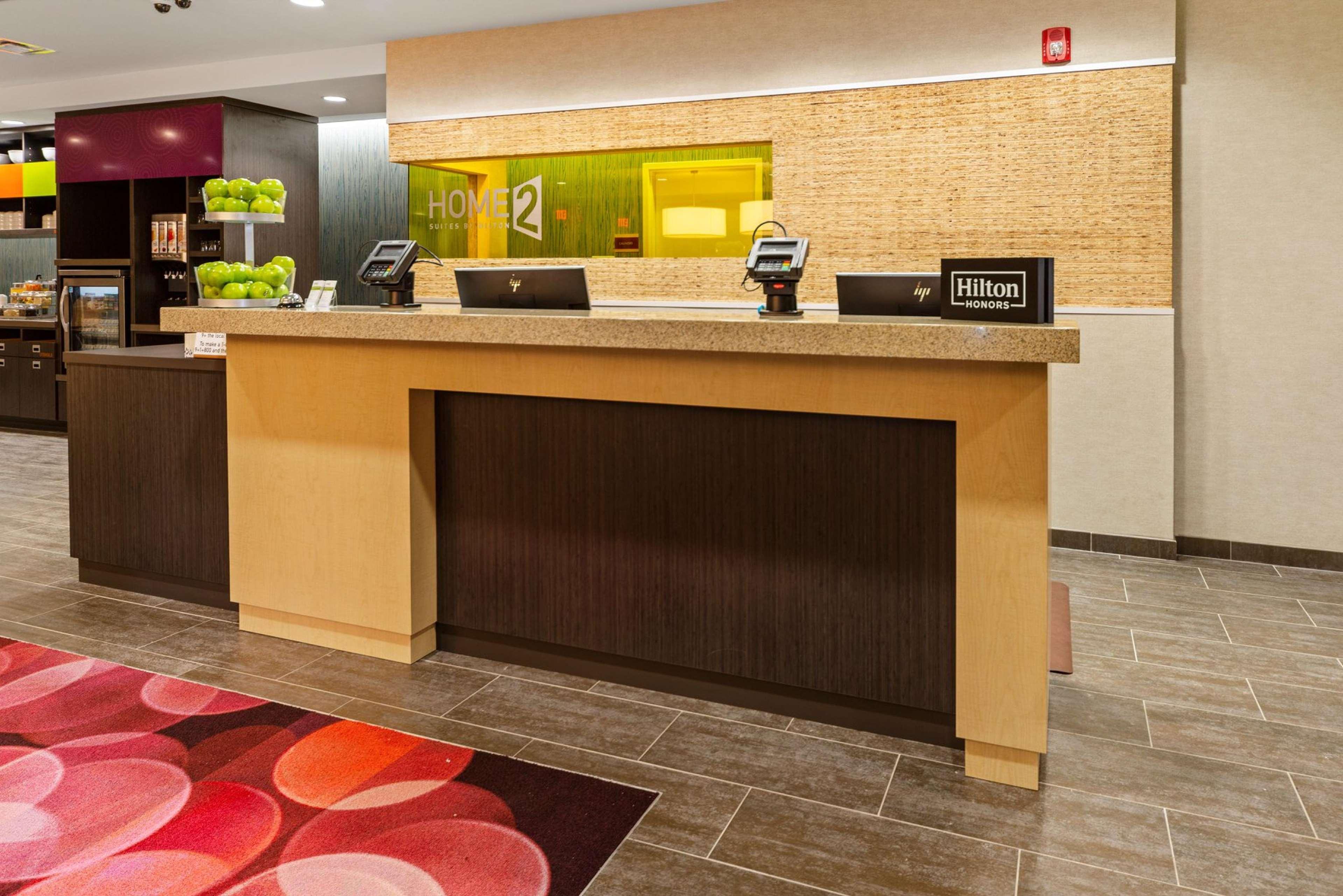 Home2 Suites By Hilton Newark Airport Kültér fotó