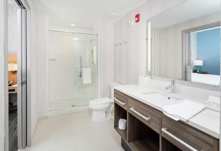 Home2 Suites By Hilton Newark Airport Kültér fotó